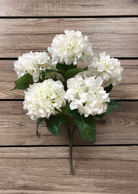 WHITE HYDRANGEA BUSH W/ 6 HEADS