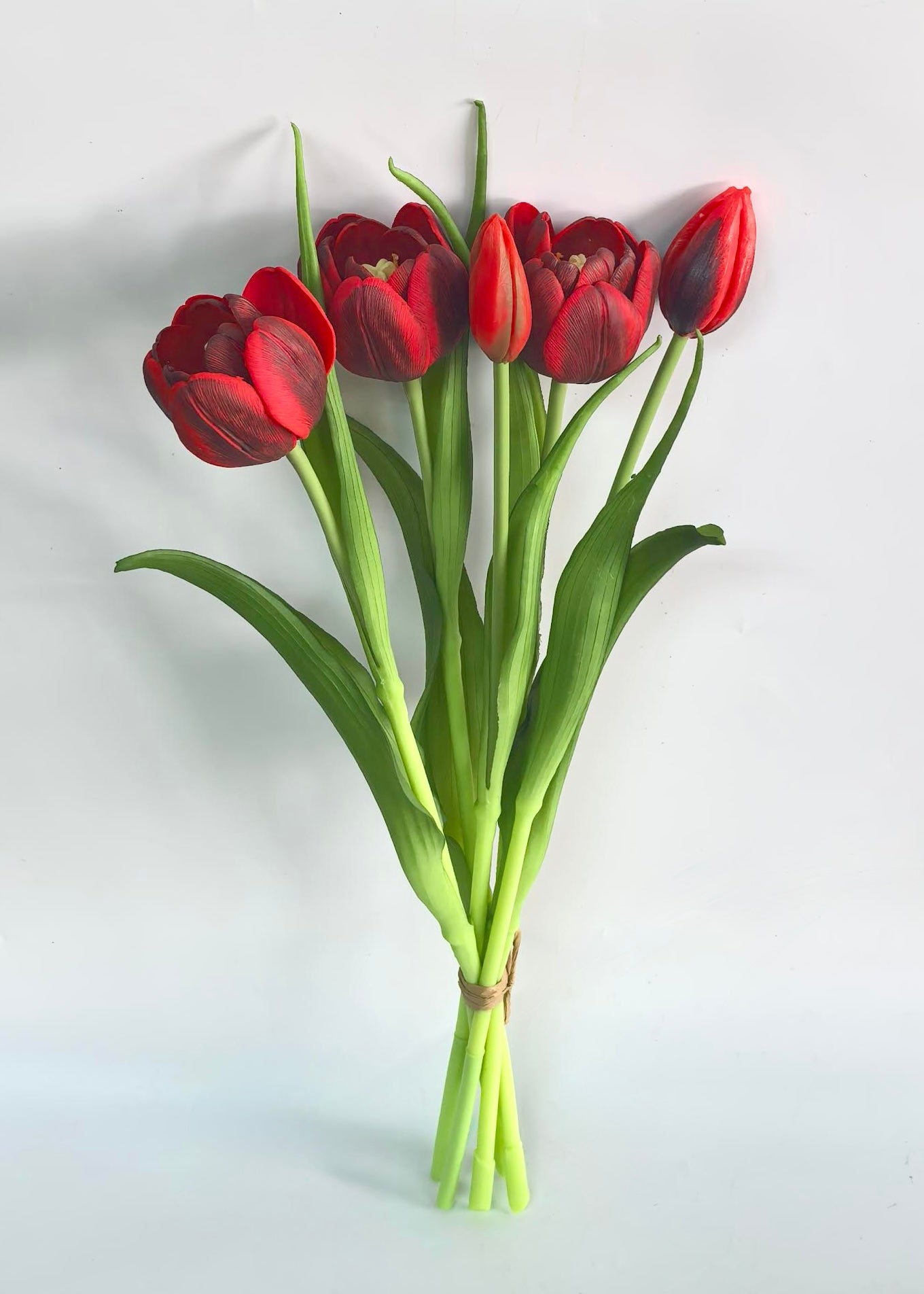 16.5" FRESH TOUCH DEEP RED TULIPS