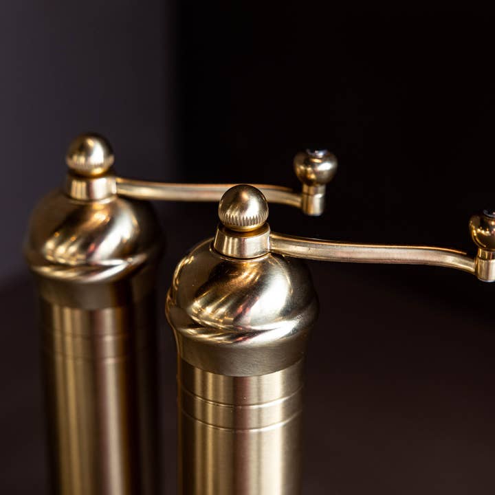 BRASS MILL GRINDERS