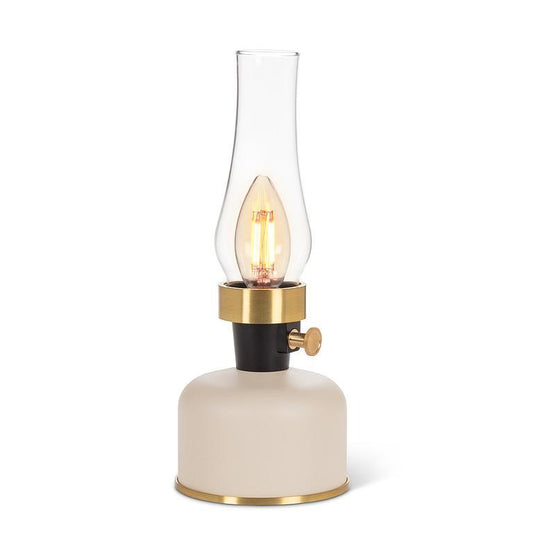 LED LANTERN W/ CHIMNEY