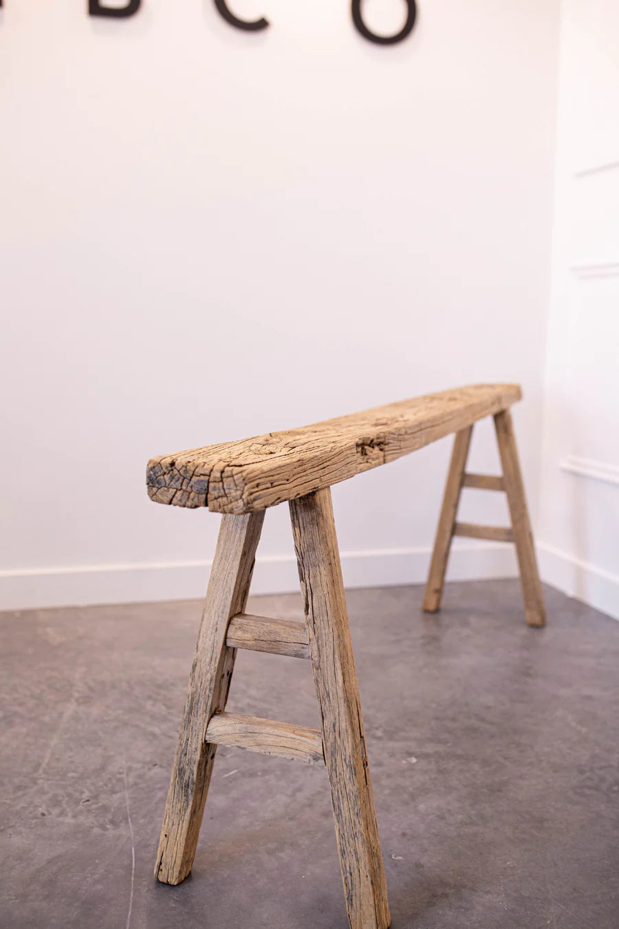SKINNY ELM WOOD BENCH
