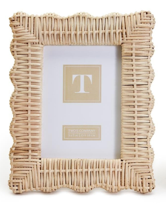 WICKER WEAVE SCALLOPED FRAMES