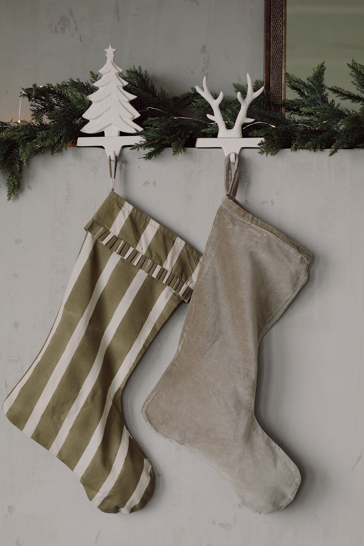 BLOCK PRINT STRIPE STOCKING