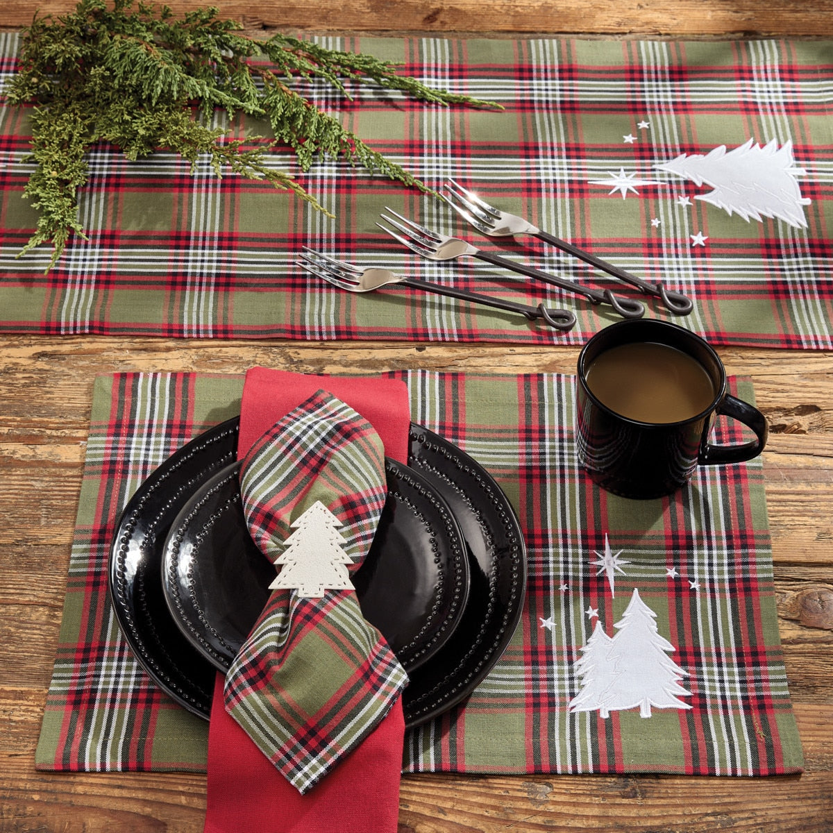 NORTH STAR TABLE RUNNER 13X54"