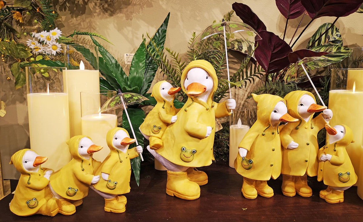 RAINCOAT DUCKS DECOR