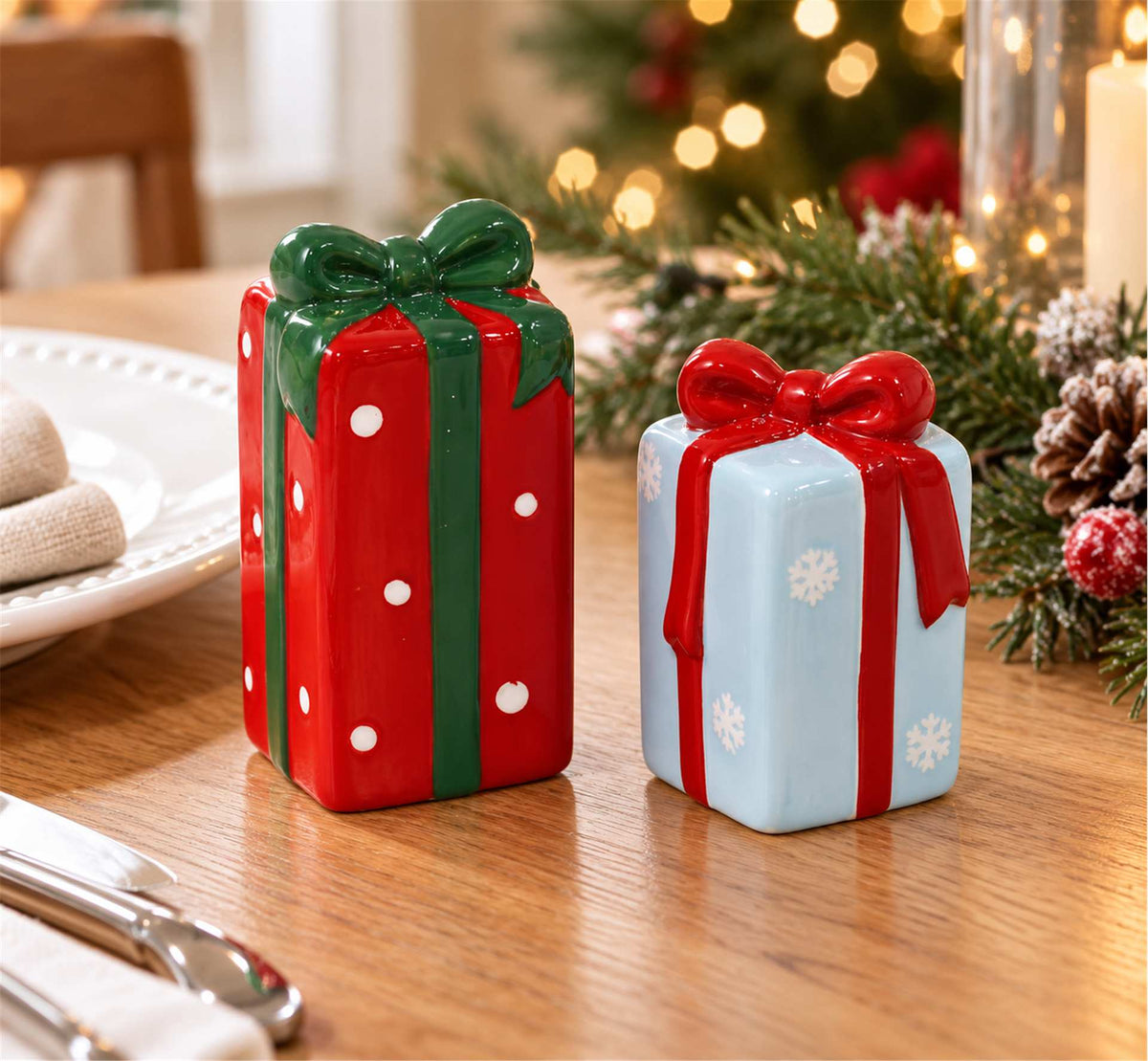 GIFT BOX SALT & PEPPER SHAKER