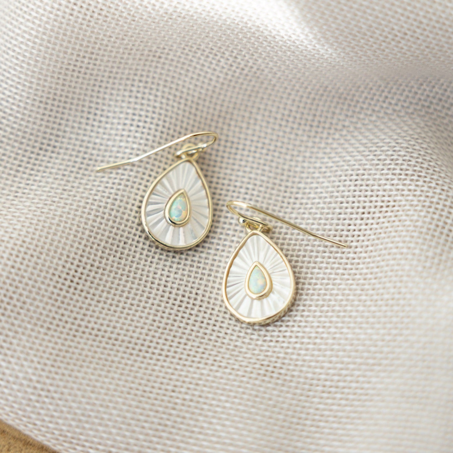 DEWDROP EARRINGS