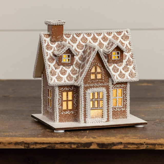 8" LIGHT UP GINGERBREAD HOUSE