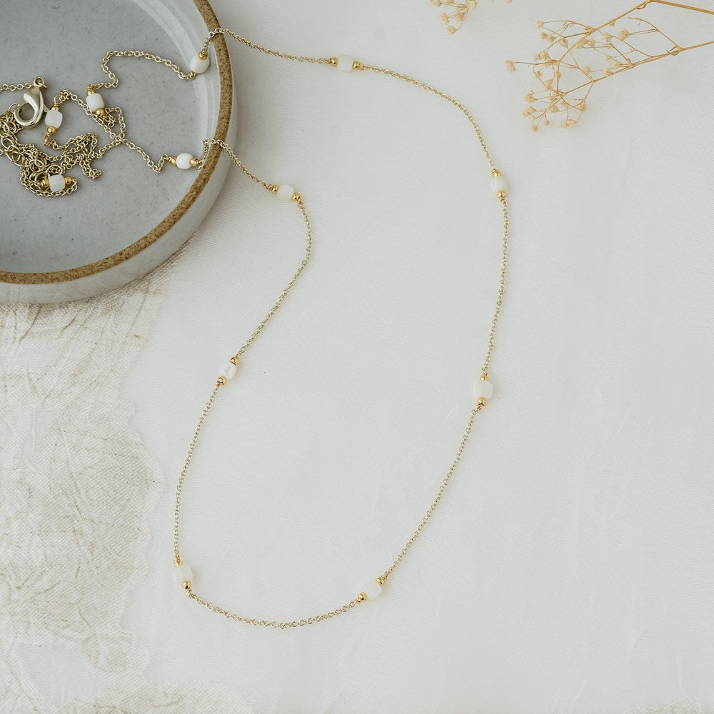 GINNY NECKLACE - MOTHER OF PEARL