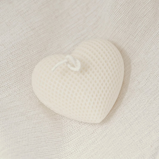 SMALL HEART CANDLE