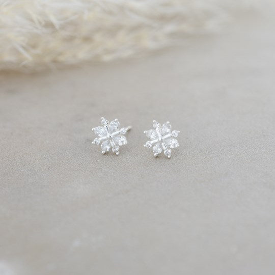 SNOW CRYSTAL STUDS