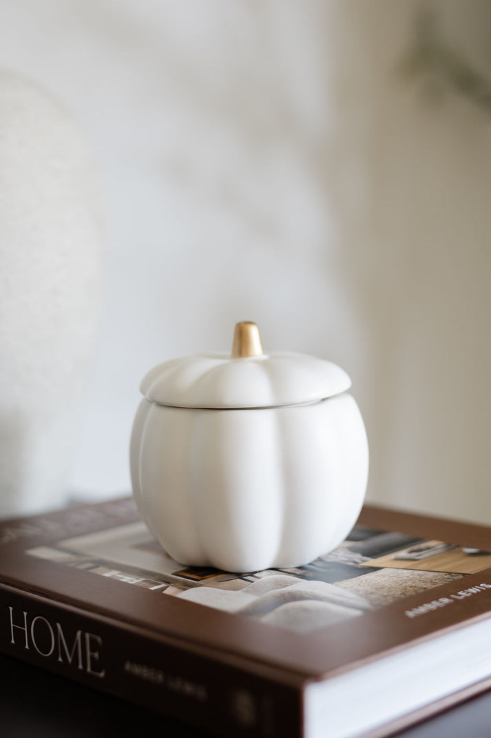 FALLEN LEAVES DOUBLE WICK CANDLE