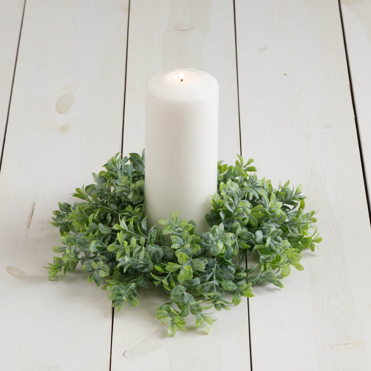 DUSTY GREEN BOXWOOD CANDLE RING