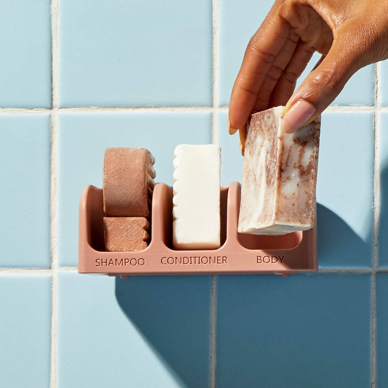 SELF-DRAINING SOAP DISH