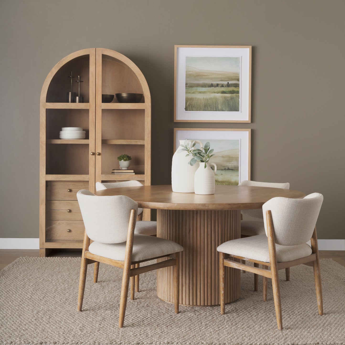 TERRA ROUND FLUTED DINING TABLE