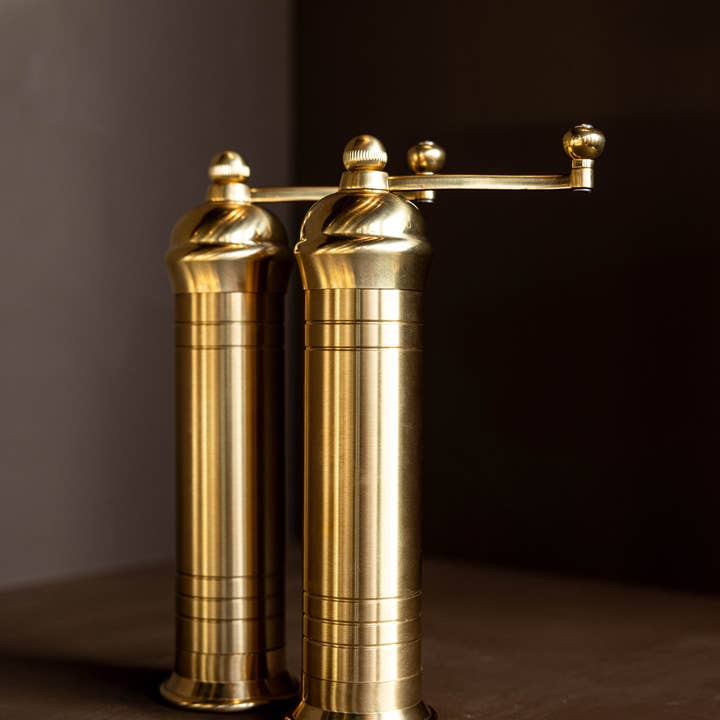 BRASS MILL GRINDERS