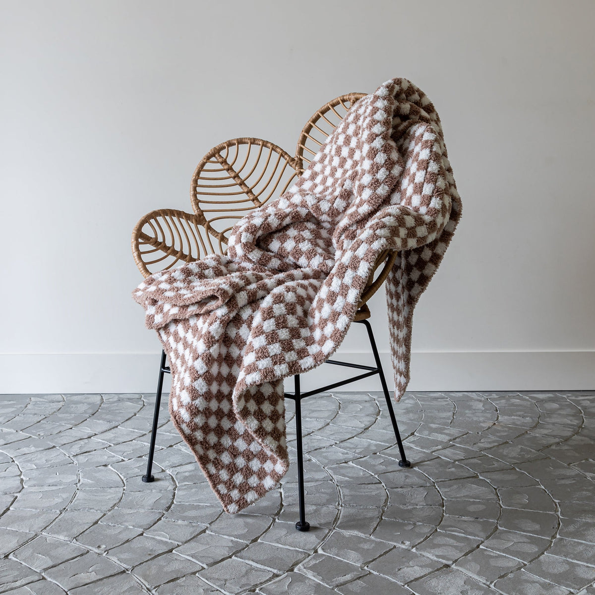 SNUGGLE EXTENDED THROW BLANKETS