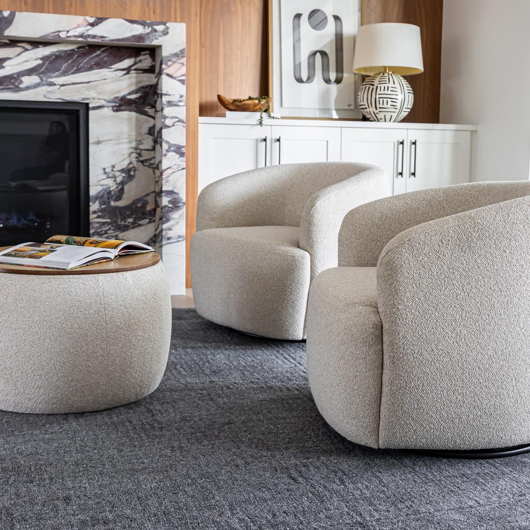 BUFF SWIVEL CHAIR