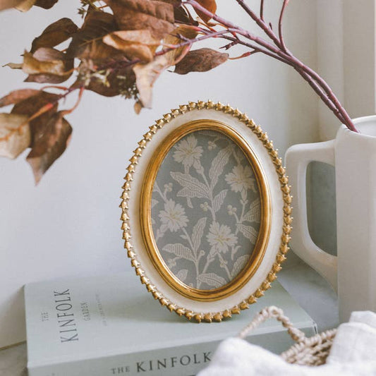 CREAM & GOLD OVAL PHOTO FRAME