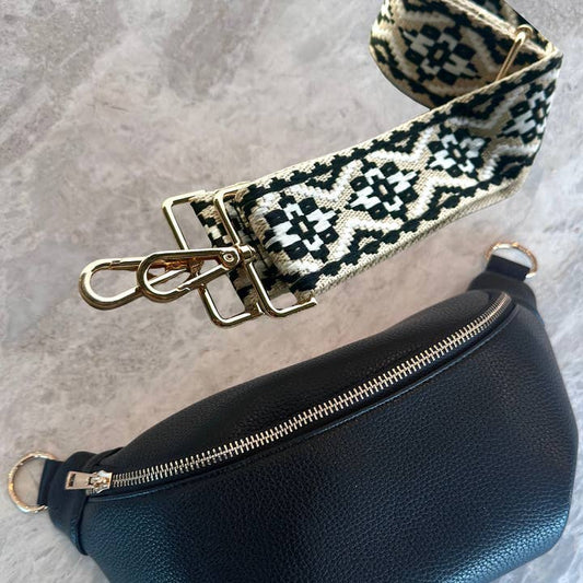 BLACK OVERSIZE CROSSBODY BAG