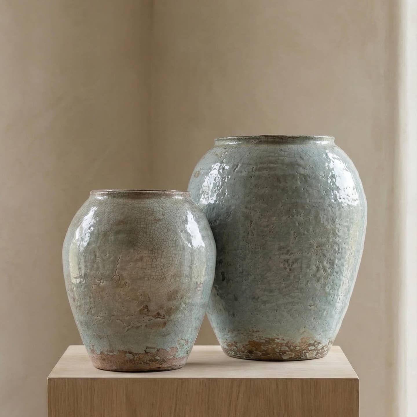 VINTAGE BLUE CRACKLE VASE