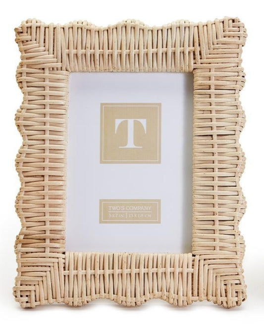 WICKER WEAVE SCALLOPED FRAMES