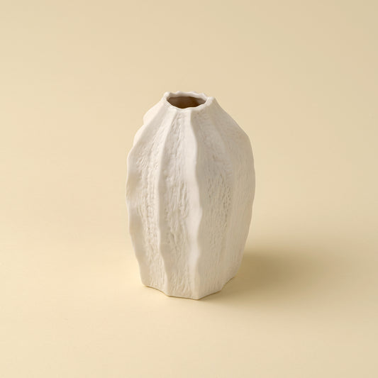 HANDCRAFTED PORCELAIN BUD VASE