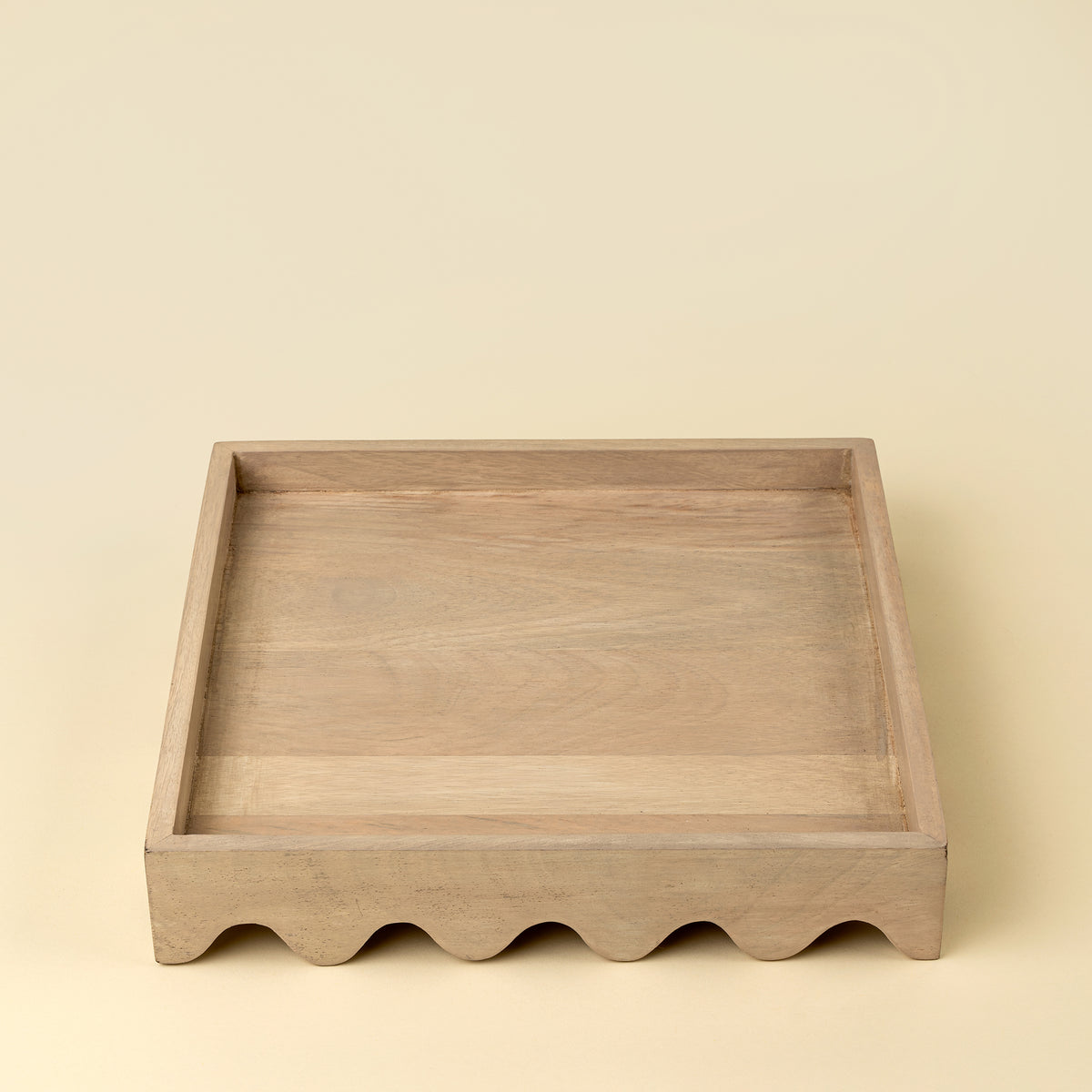 SQUARE SCALLOPED EDGE TRAY