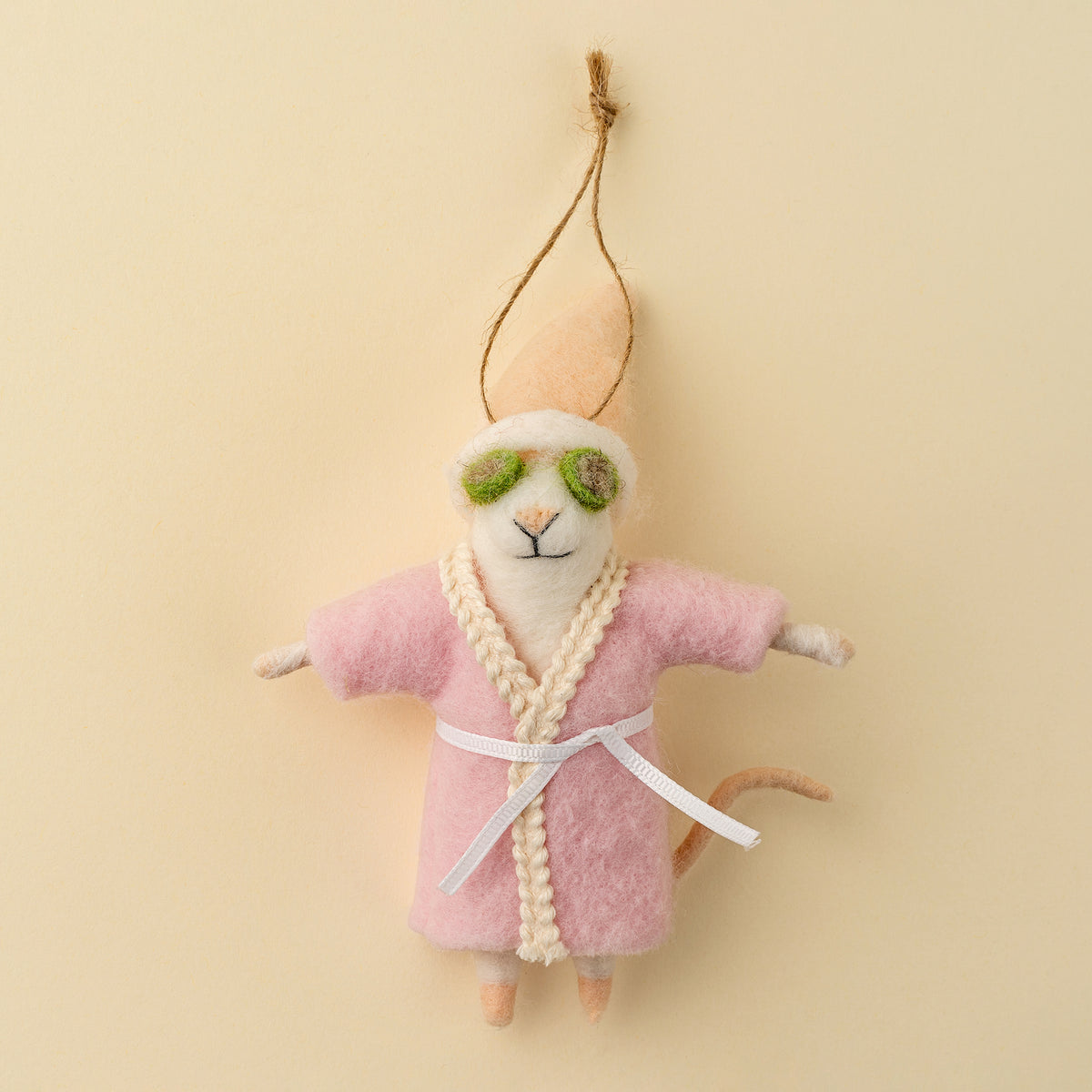 SPA DAY MOUSE ORNAMENT