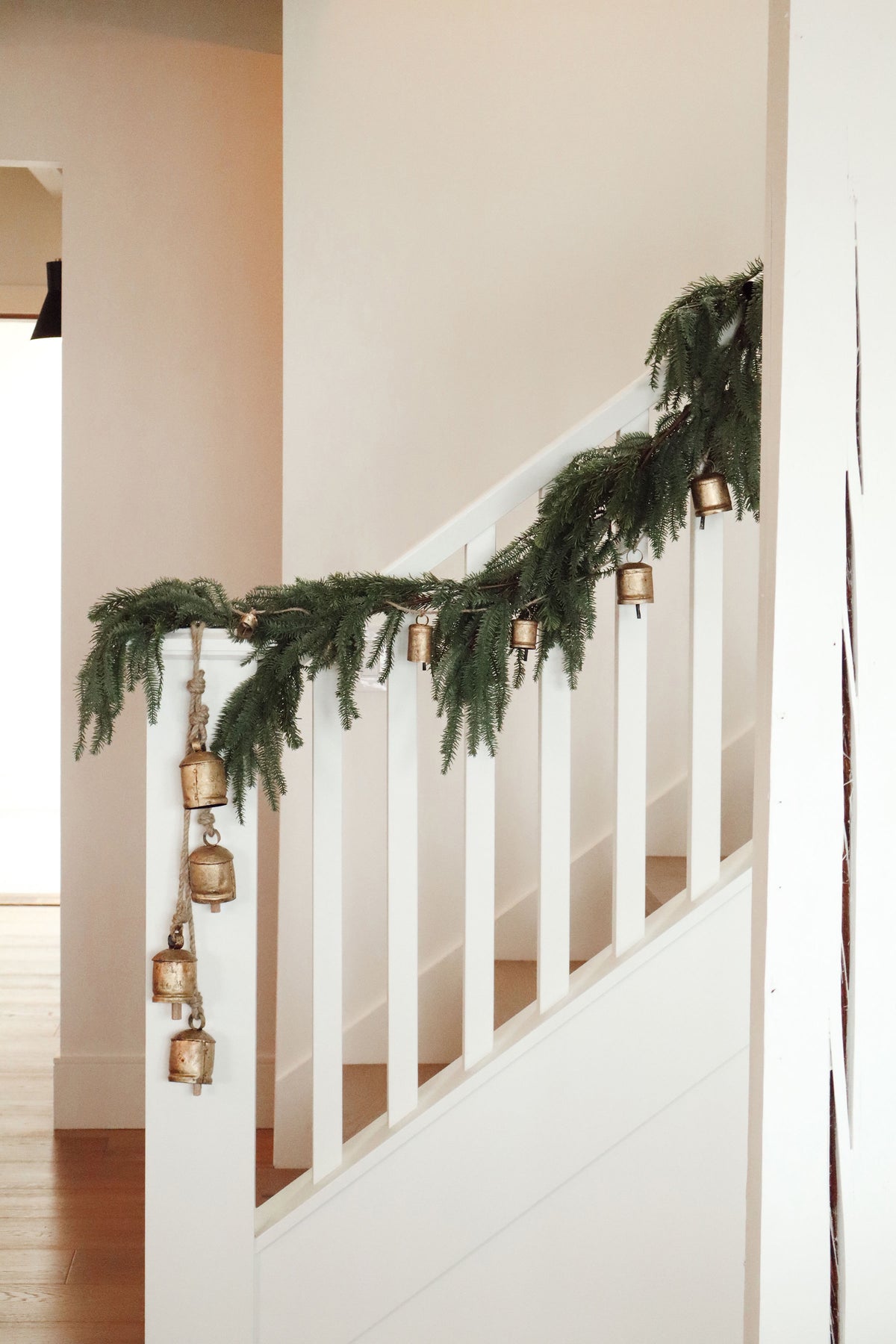 RUSTIC BELL GARLAND