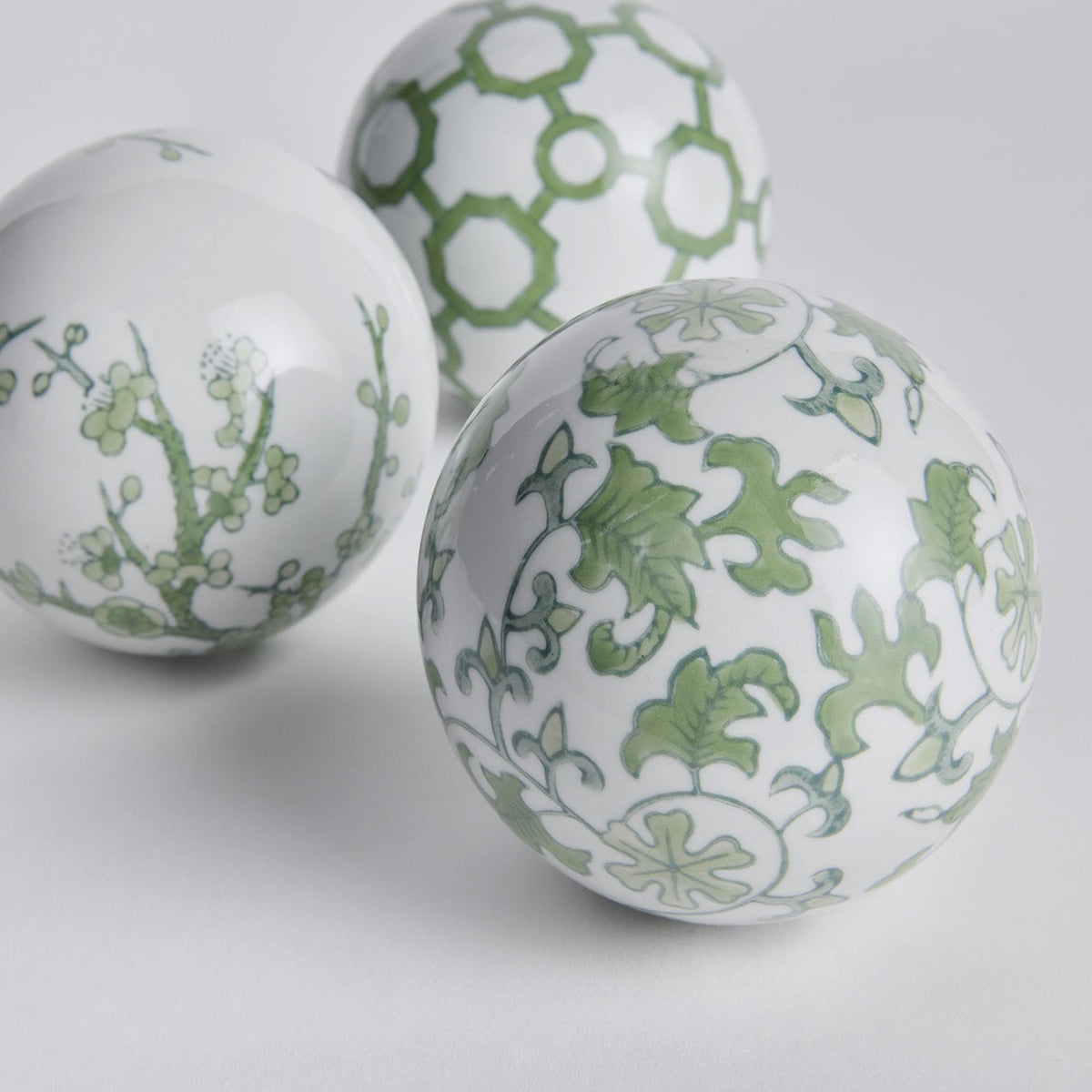 GREEN & WHITE IMPERIAL ORB