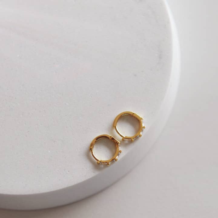 BRIGITTA HOOP EARRINGS