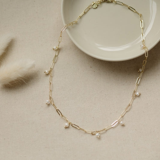 BEATRICE PEARL NECKLACE