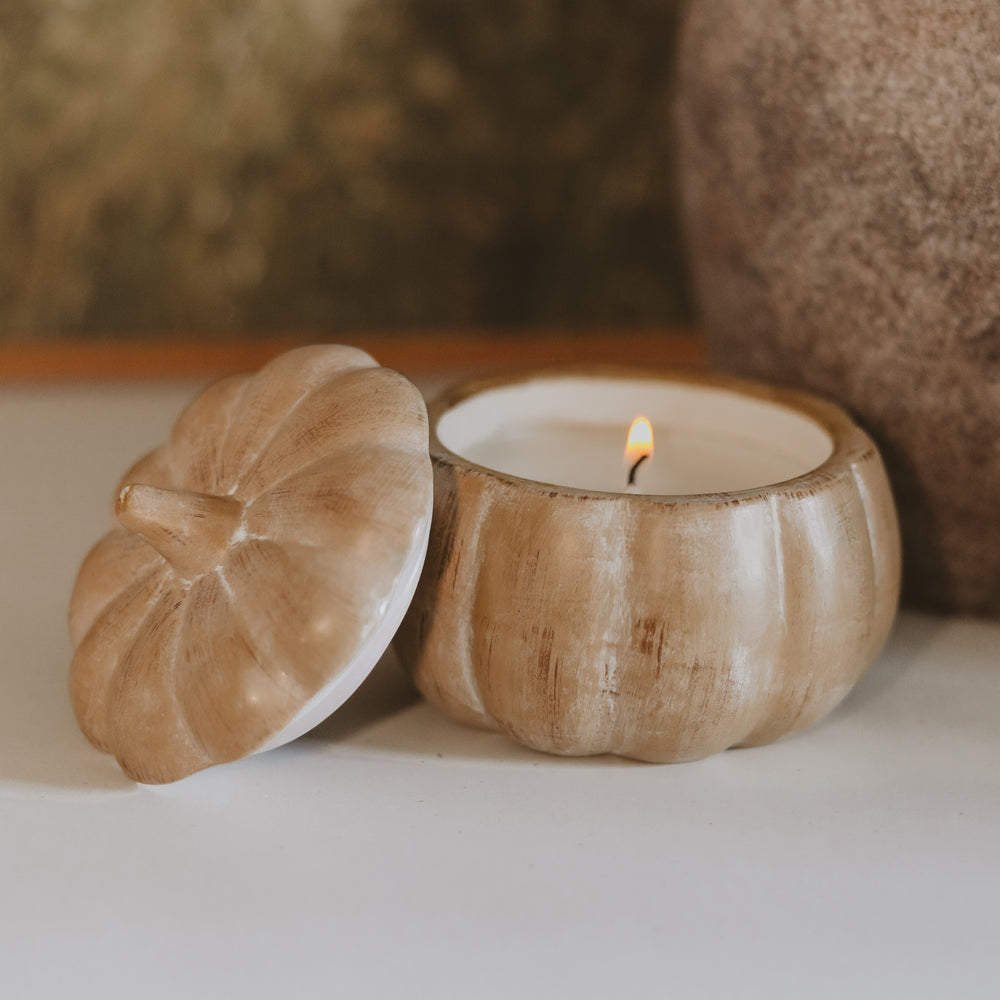 PUMPKIN SPICE SOY CANDLE IN CERAMIC PUMPKIN