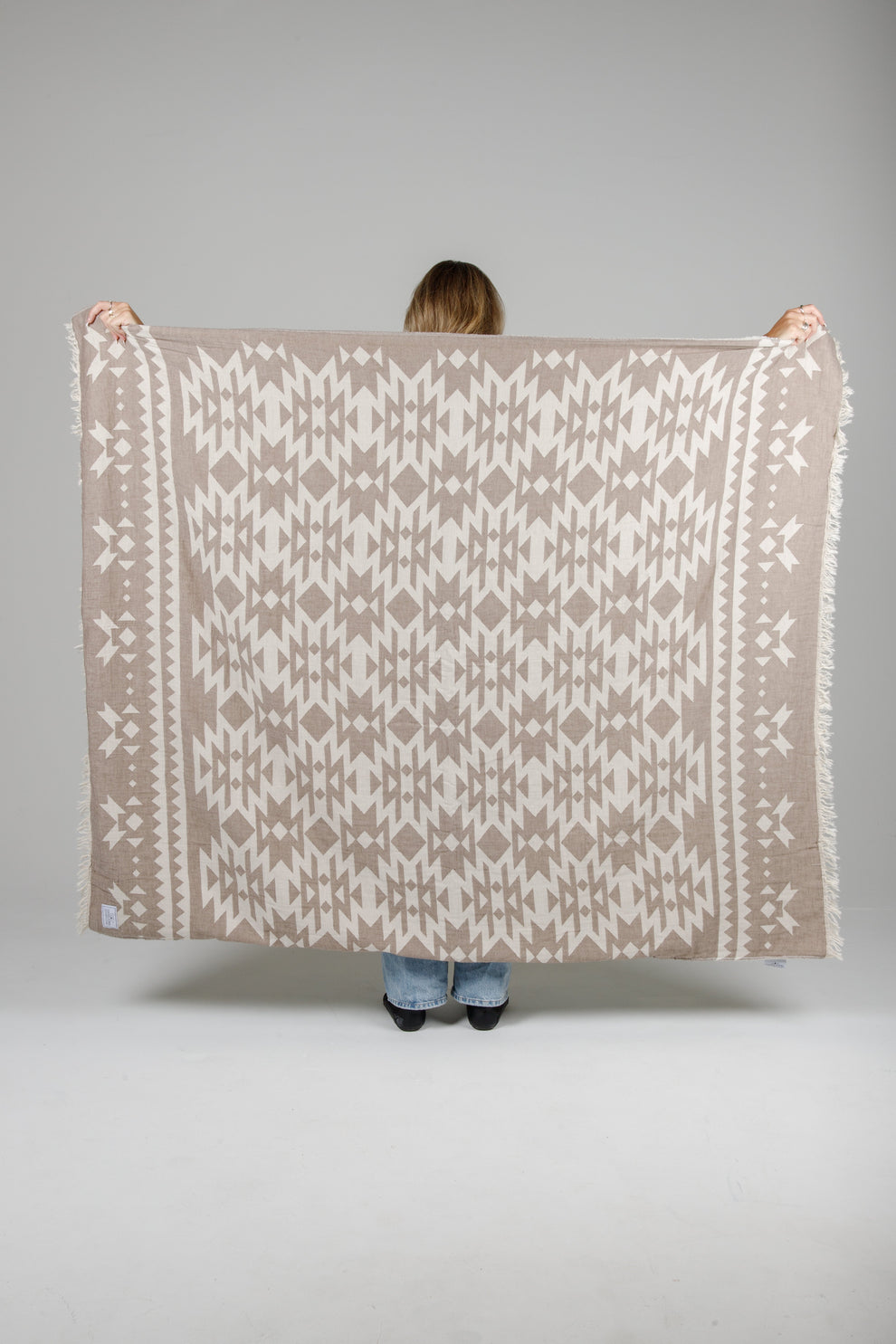 THE COAST FLEECE THROW
