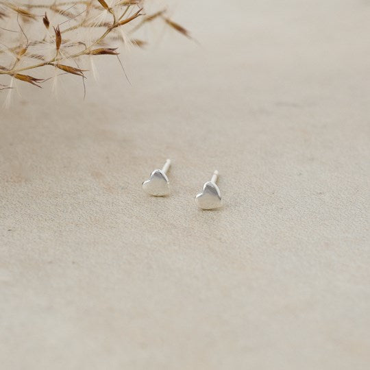 CUTIE STUDS