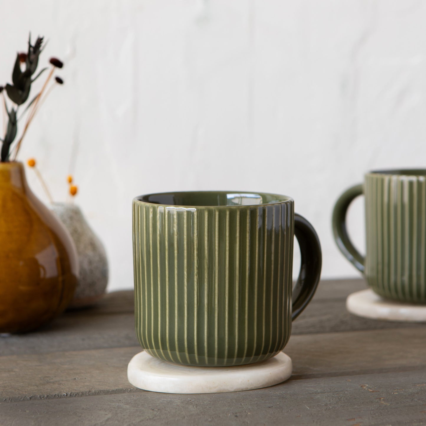 OLIVE FLUTED MUG
