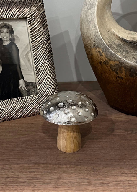 METAL TOP WOOD MUSHROOM