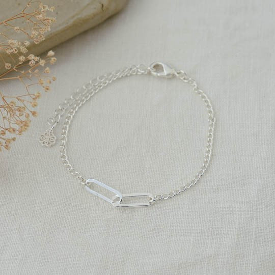 LINKED FOREVER BRACELET