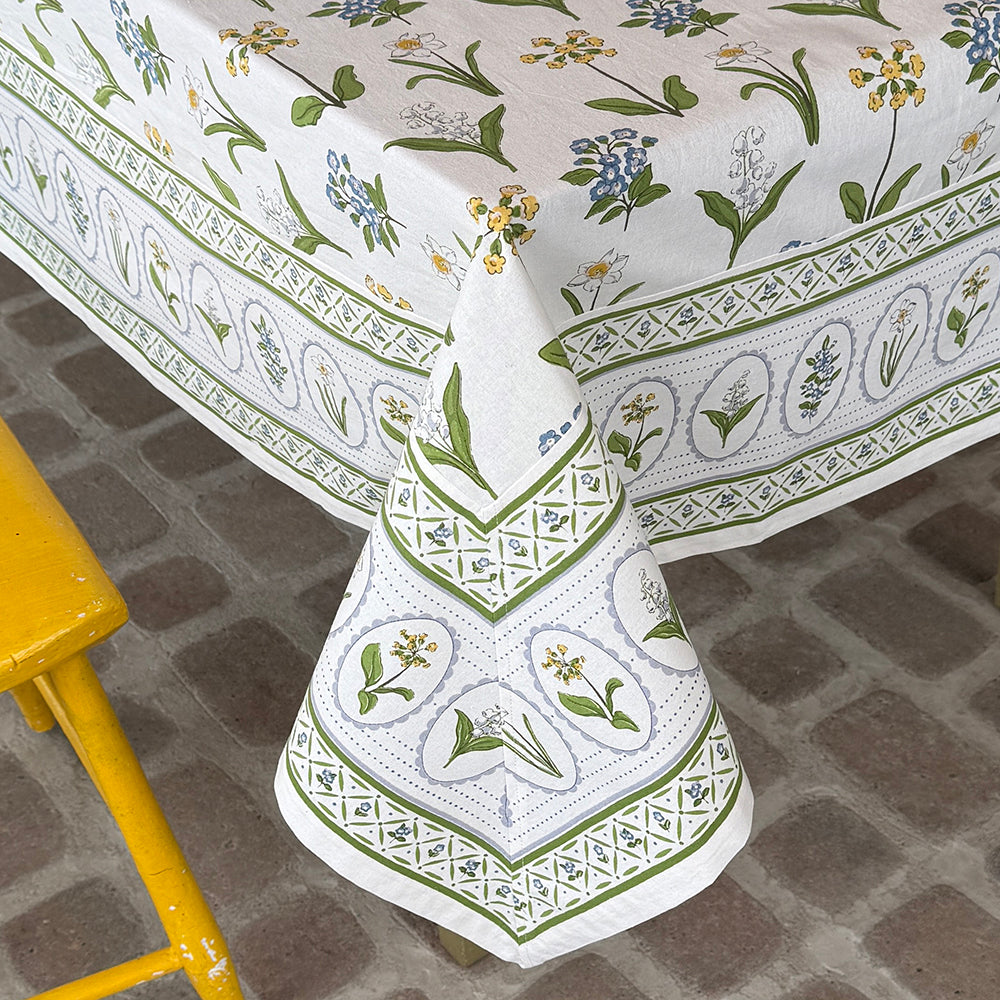 EDNA TABLECLOTH 60 x 120"