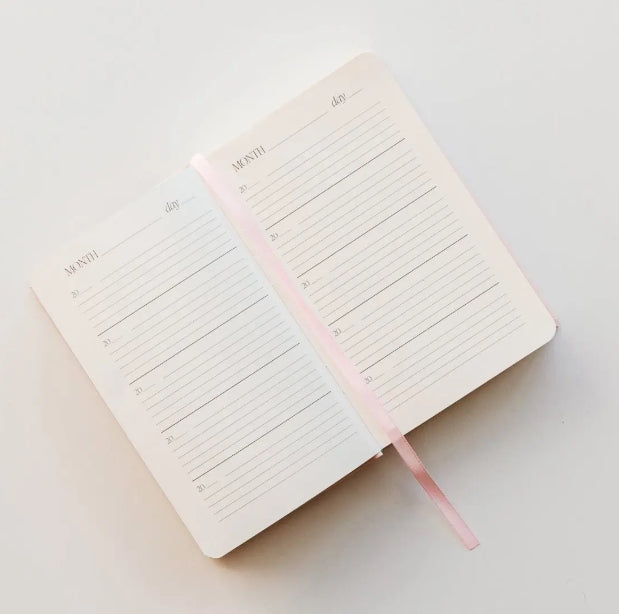 MOM'S ONE LINE A DAY JOURNAL