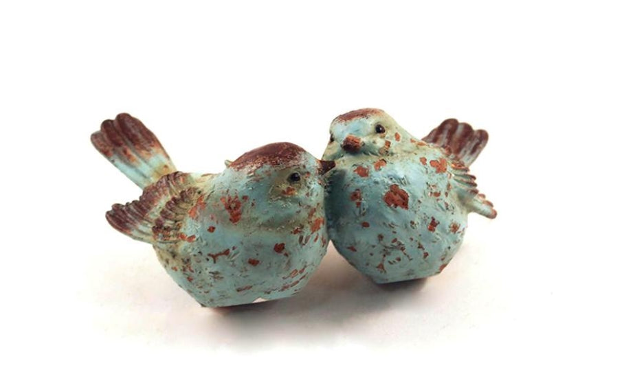 RUSTIC SITTING BIRD