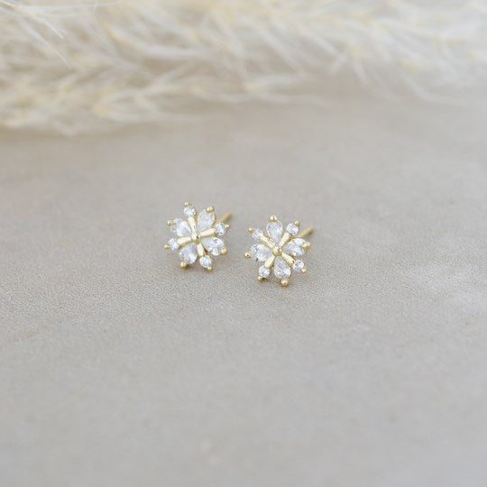 SNOW CRYSTAL STUDS