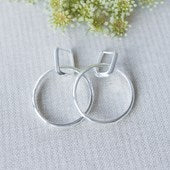 TWOFOLD CIRCLE HOOPS