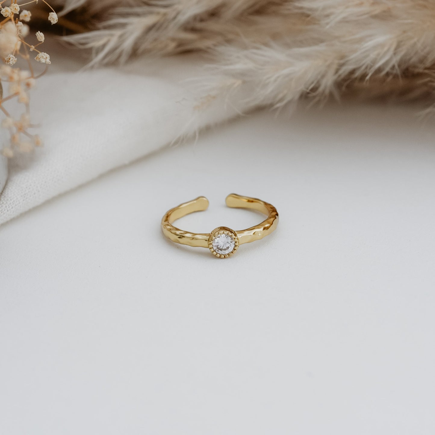 GOLD VINTAGE RING