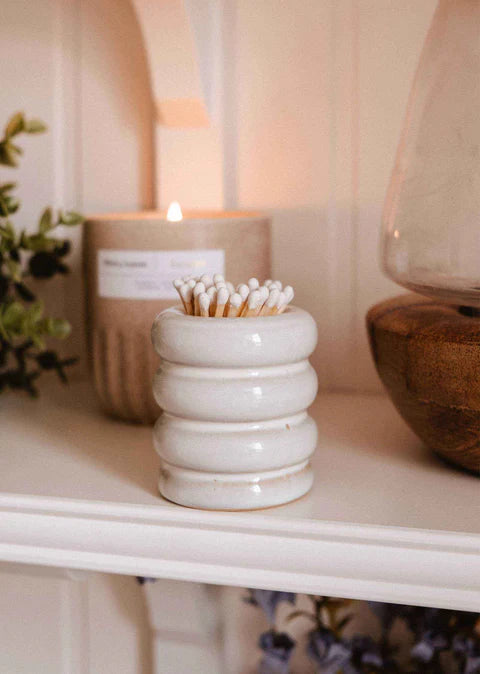WHITE CERAMIC MATCH POT
