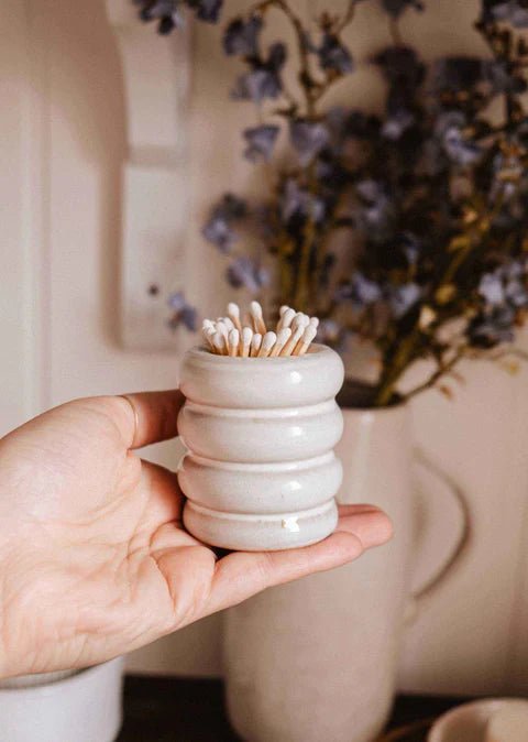 WHITE CERAMIC MATCH POT
