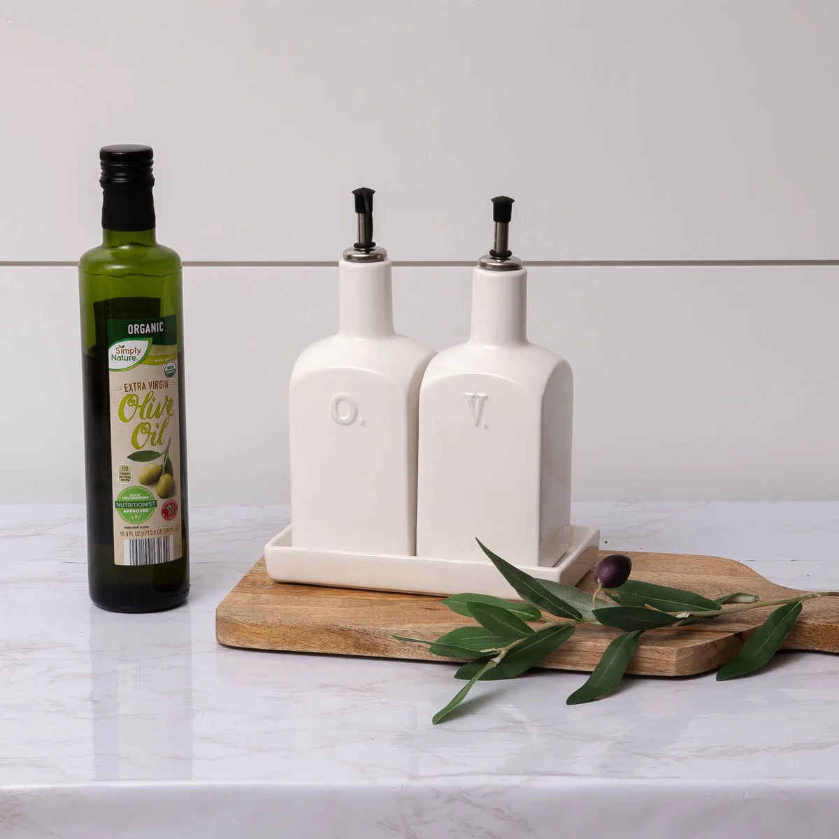 WHITE COTTAGE CERAMIC OIL & VINEGAR SET