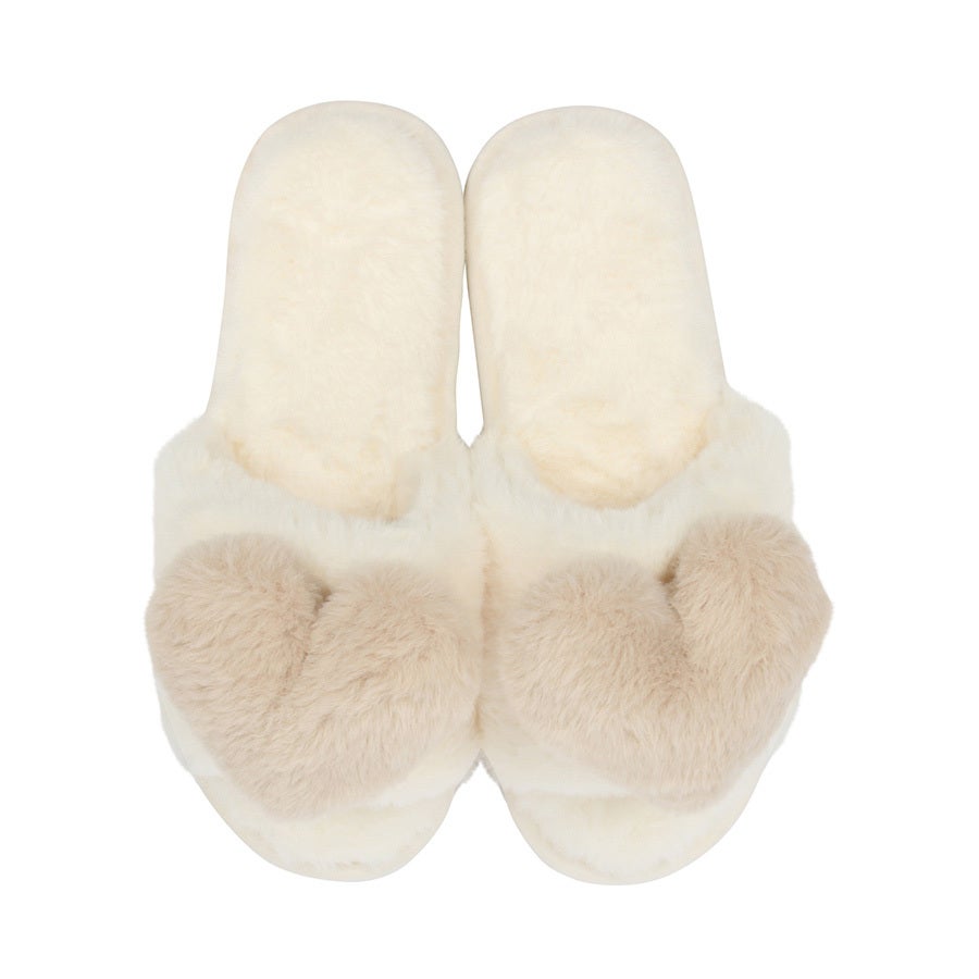 HEART PLUSH SLIPPERS