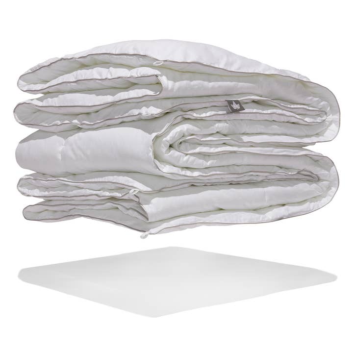 QUEEN GEL MICROFIBRE DOWN ALTERNATIVE DUVET